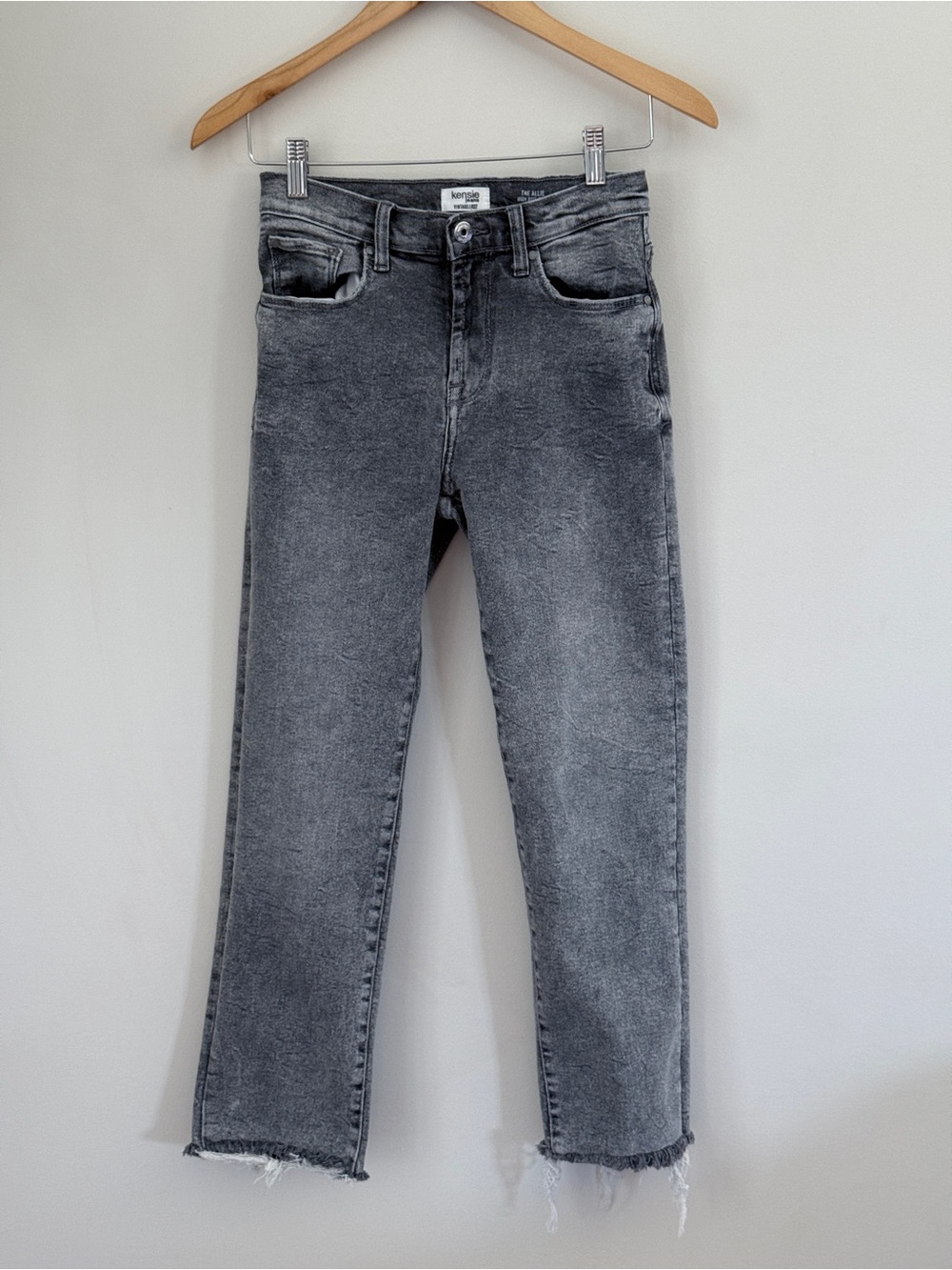 Kensie Jeans The Allie High Rise Gray Jeans Raw Hem Size 4/27